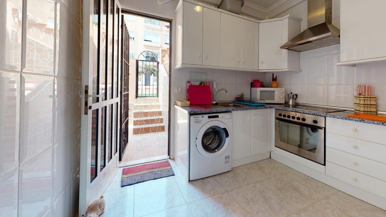 Cozy & Bright Bungalow Torrevieja Exterior photo